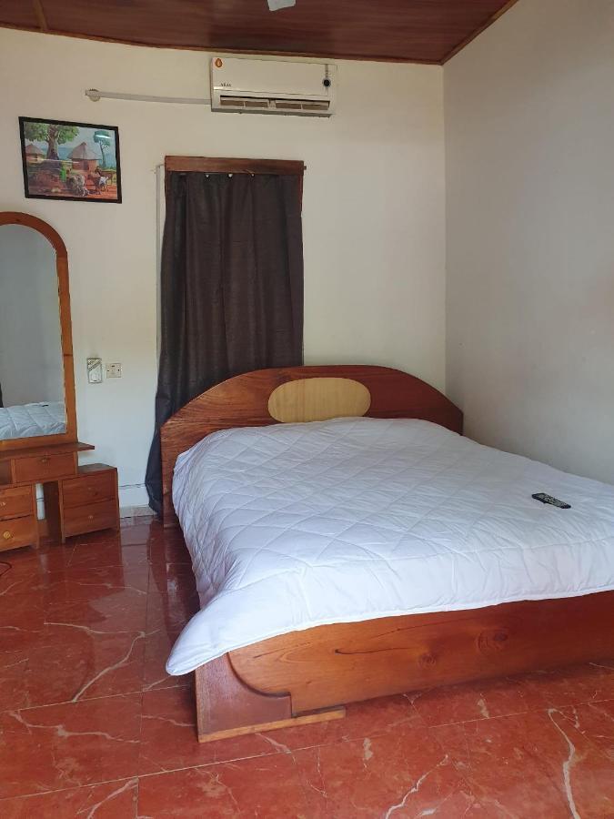 Comfort Beach Resort Biriwa Extérieur photo